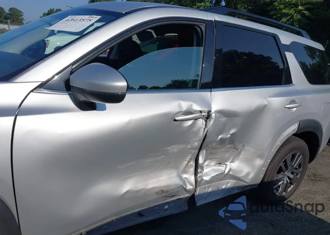 5N1DR3BA1NC214026: 42613575