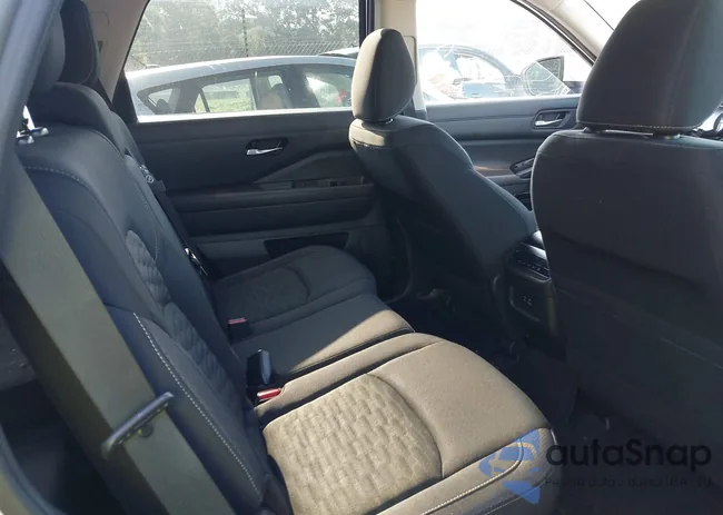 5N1DR3BA1NC214026: 42613575