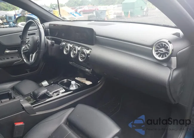 W1K3G4FB3LJ211819: 42613582