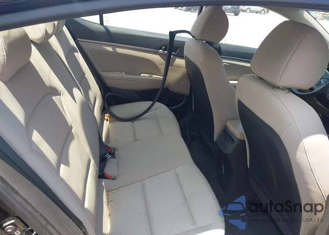 KMHD84LF7HU076817: 42613606