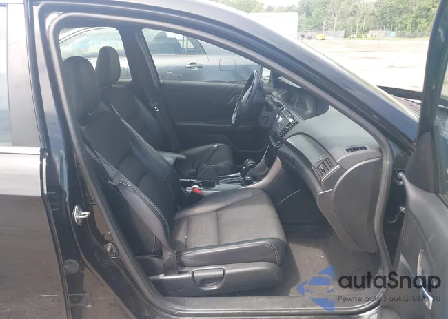 1HGCR2F54HA281681: 42613749