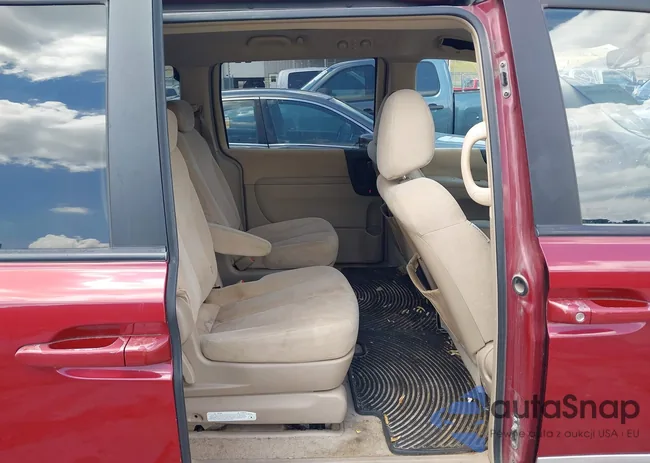 KNDMC233876011118: 42613028