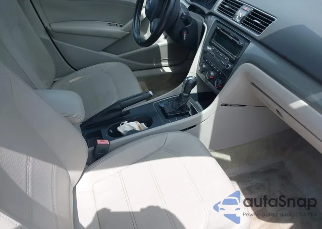 1VWAS7A31FC009620: 42613138