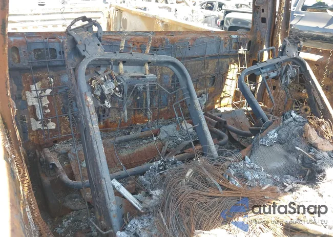 1FTNX21P93EC41636: 42614809