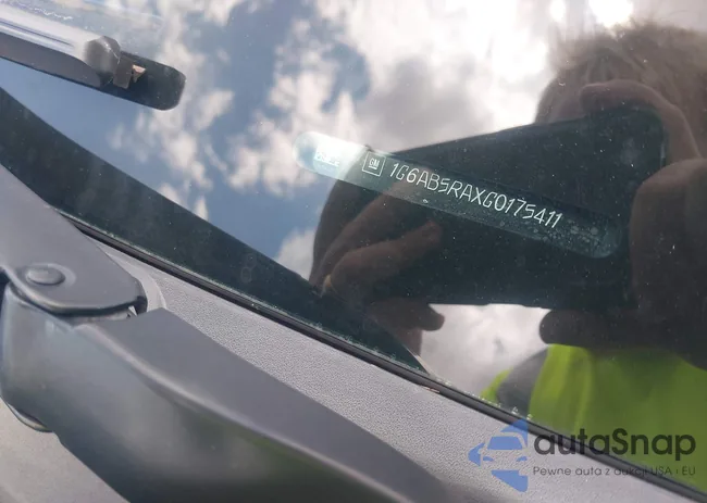 1G6AB5RAXG0175411: 42614825