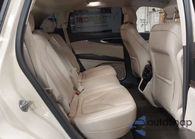 2LMTJ8LR9GBL28948: 42614930