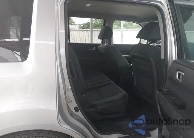 5FNYF4H28BB100284: 42614111