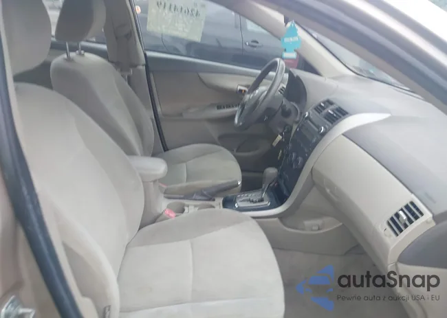 2T1BU4EE2AC200118: 42614119