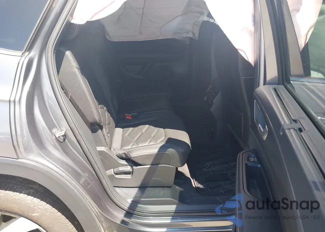 1V2HE2CA7RC249877: 42614219