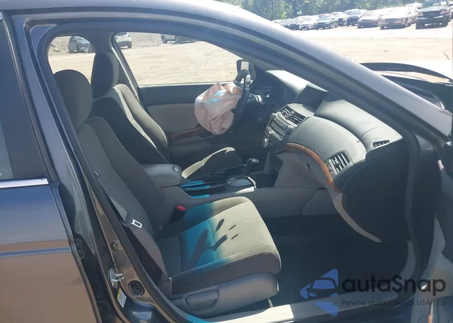 1HGCP2F74CA053440: 42615509