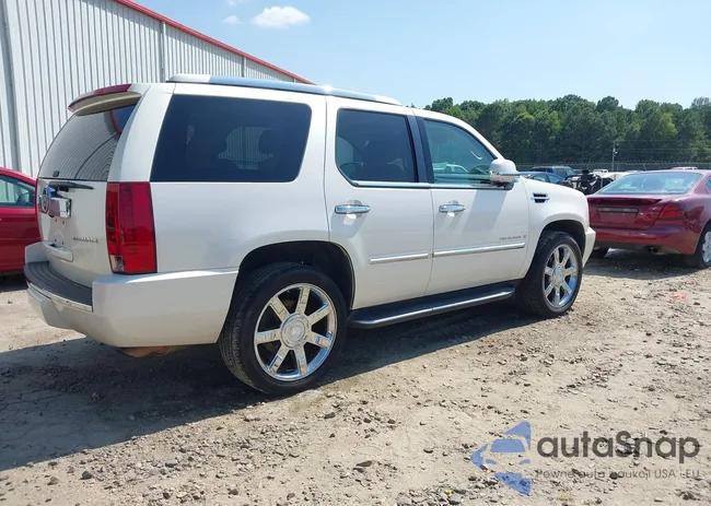 1GYEC63827R258831: 42615703