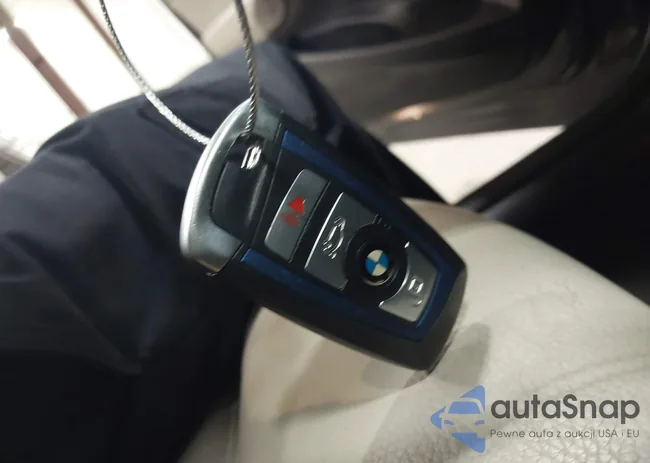 WBA3X9C53FD868156: 42615972