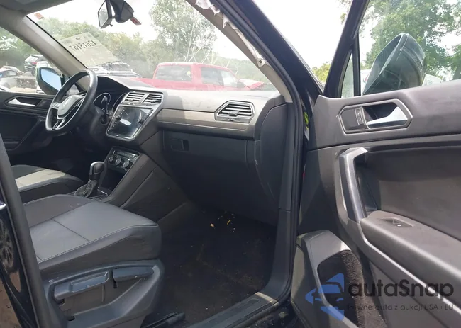 3VV3B7AX8MM045106: 42615167