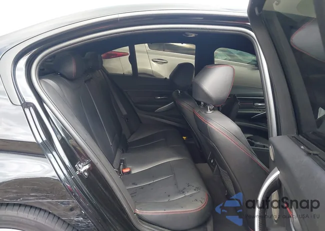 WBA3A9C54CFX59982: 42615256