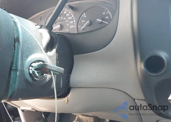 1FTYR10V7XPC04483: 42616610