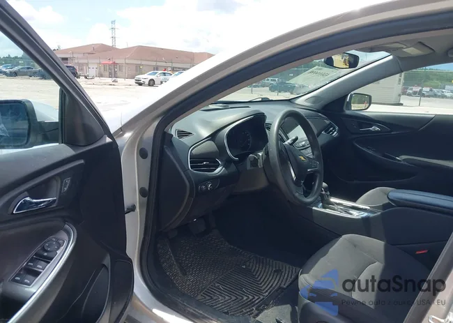 1G1ZD5ST1MF069808: 42616698