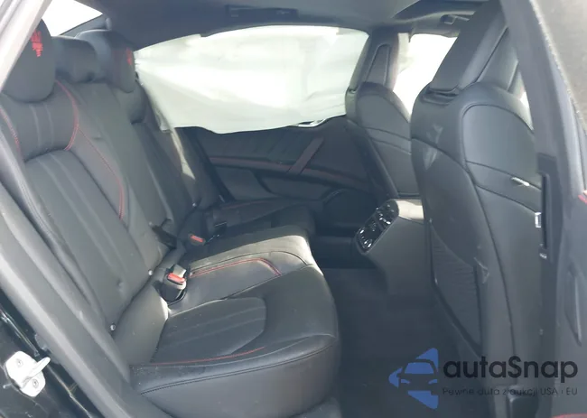 ZAM56YRM6RX445125: 42616702