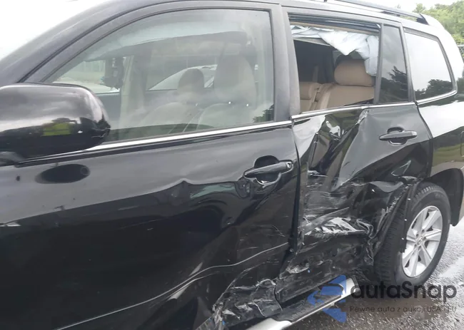 5TDZA3EH9CS030913: 42616703