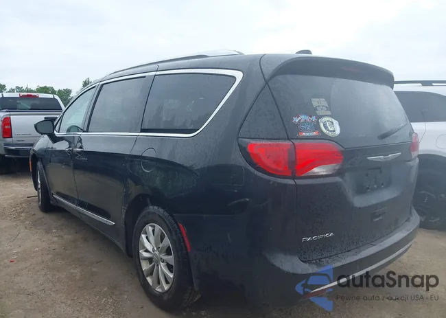 2C4RC1BG1KR629645: 42616915