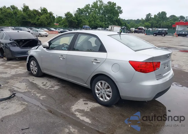 KNAFU4A25A5823949: 42615978