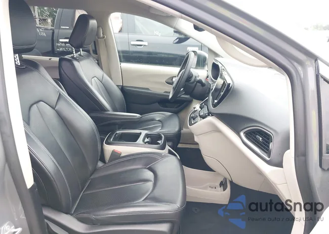 2C4RC1BG9PR549324: 42617544