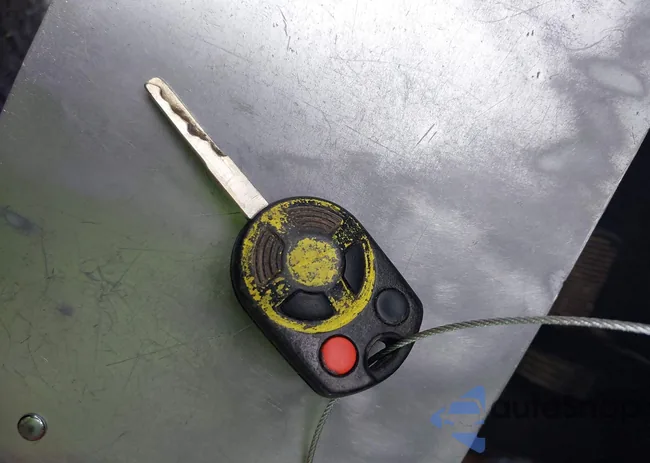 1FADP3F24DL261374: 42617682