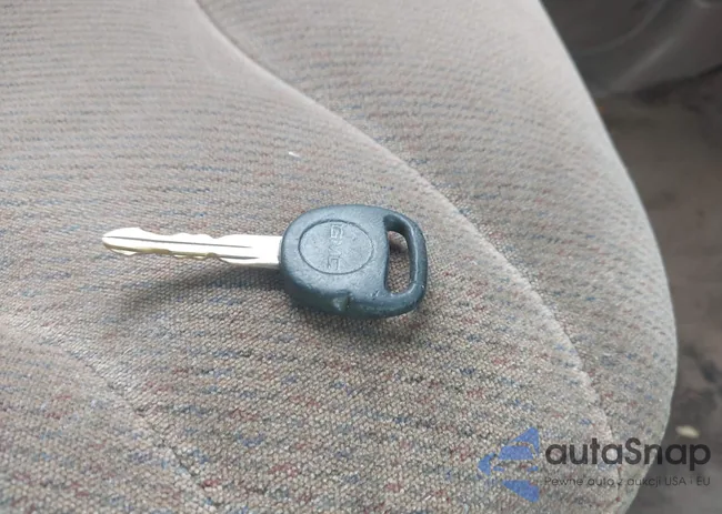 2GTEK19V421418122: 42617777