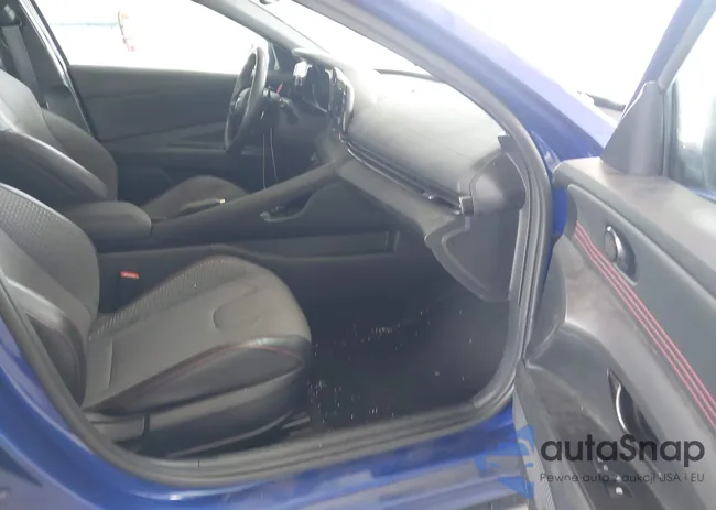 KMHLR4AF9NU328414: 42617268