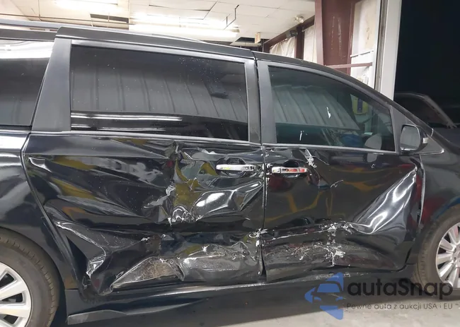 5TDYK3DC2GS757749: 42617318