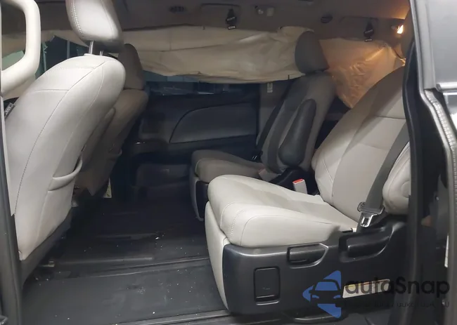 5TDYK3DC2GS757749: 42617318