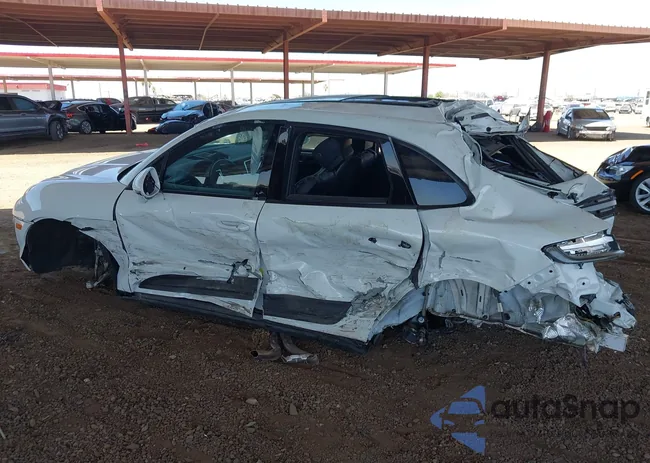 WP1AA2A55RLB16232: 42617348