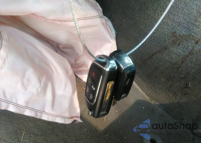 1G1115SL5EU100352: 42617363