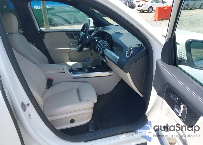 W1N4M4GB1SW408570: 42618605