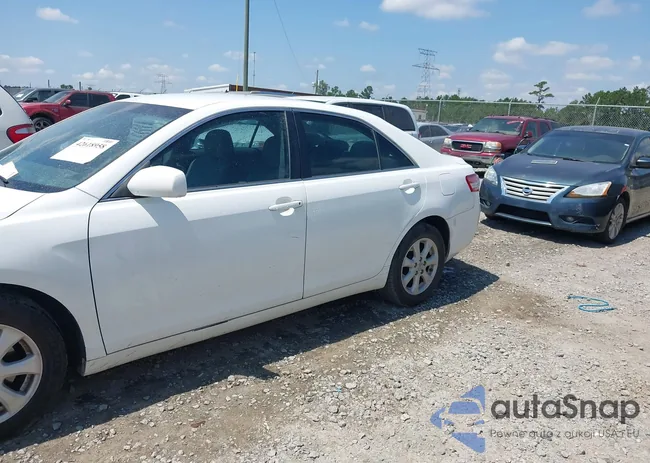 4T1BF3EK2BU622092: 42618958