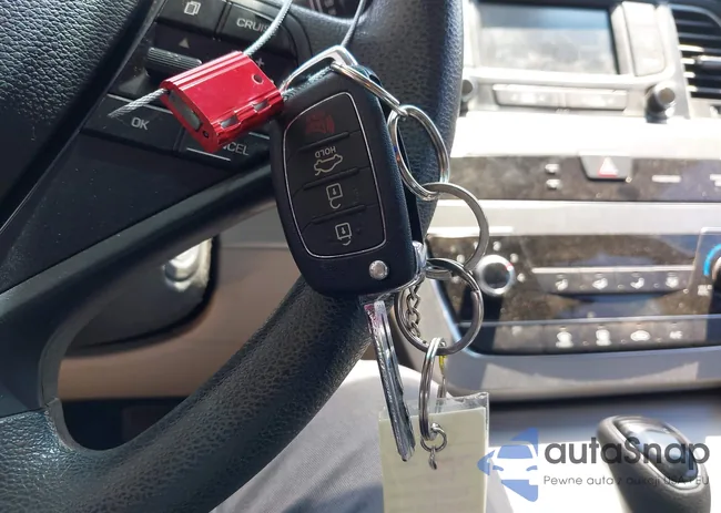 5NPE24AF4FH181674: 42618018