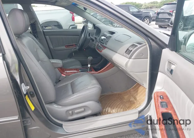 4T1BF30K52U517666: 42618117