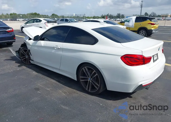 WBA4W7C56KAG52697: 42618119