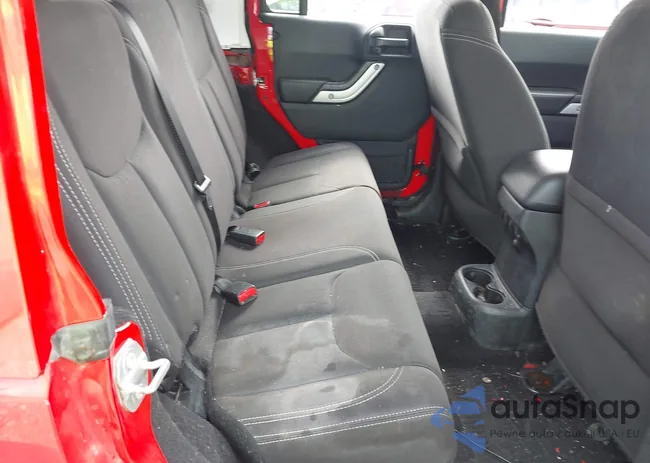 1C4HJWFG6HL702695: 42618163