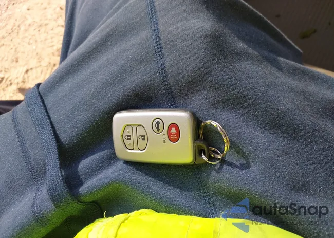 4T1BK36B58U274792: 42618338