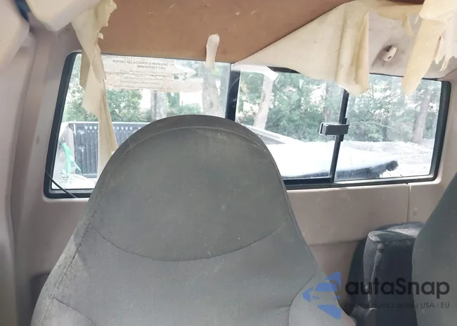 1FTYR44VX3PA20838: 42619450