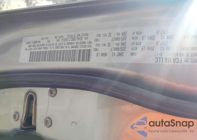 3C4NJDBB2JT162614: 42619559