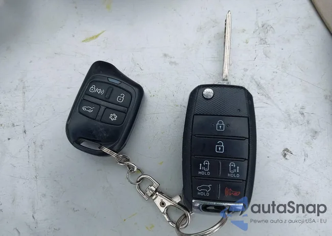 KNDMB5C13G6142234: 42619592