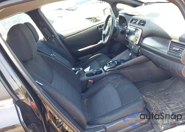 1N4AZ1CP2JC313730: 42619895