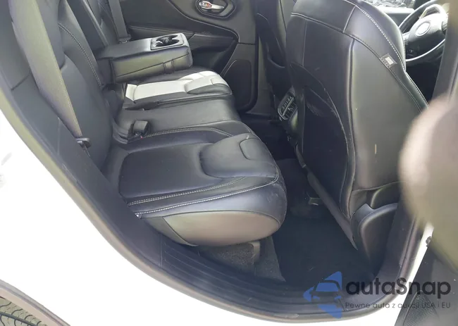 1C4PJLDB5FW578979: 42619013