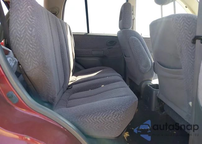 JS3TD62V524153953: 42619018