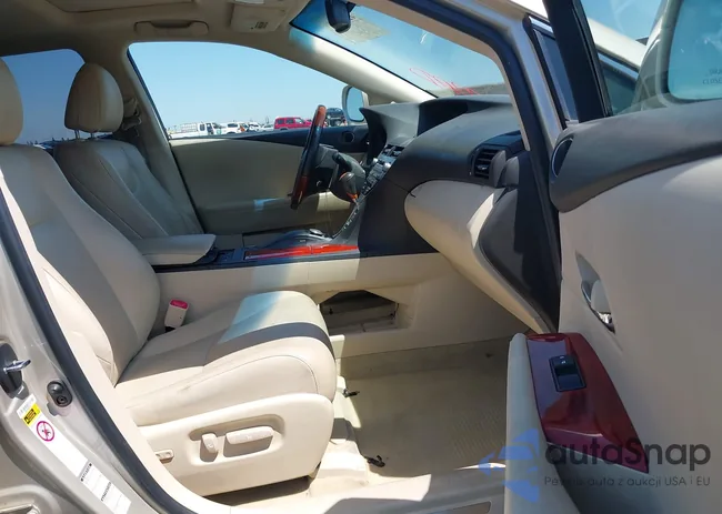 JTJBK1BA8C2017701: 42620430