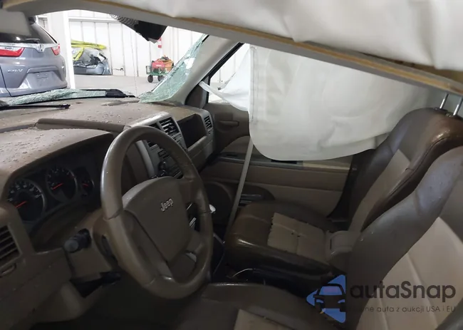 1J8FF48W07D377335: 42620440