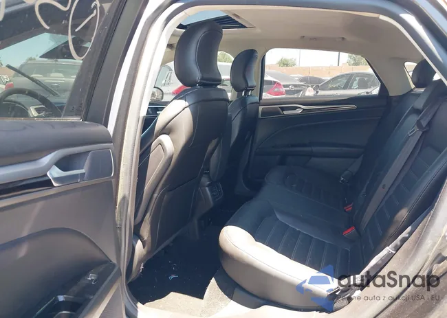 3FA6P0LU2GR193787: 42620542