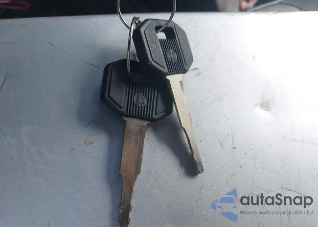 JS4JC31C0S4100145: 42620704