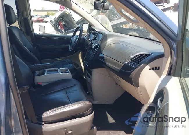 2C4RC1CG8CR195613: 42620725